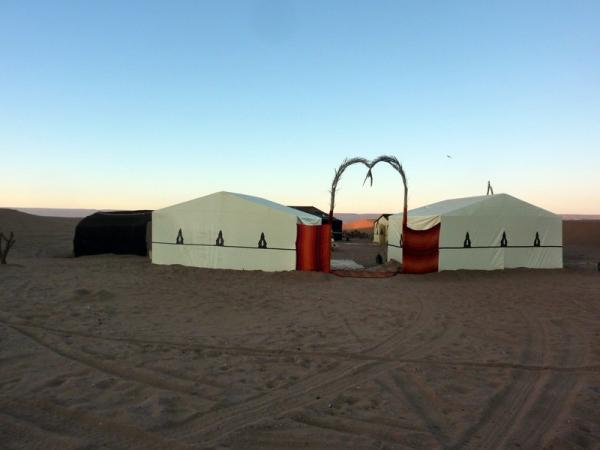 Reveillon dans desert Erg Chegaga 2019 : reveillon dans desert, reveillon à erg chegaga, erg chegaga reveillon dans desert, reveillon à erg chegaga maroc, reveillon 2024 à