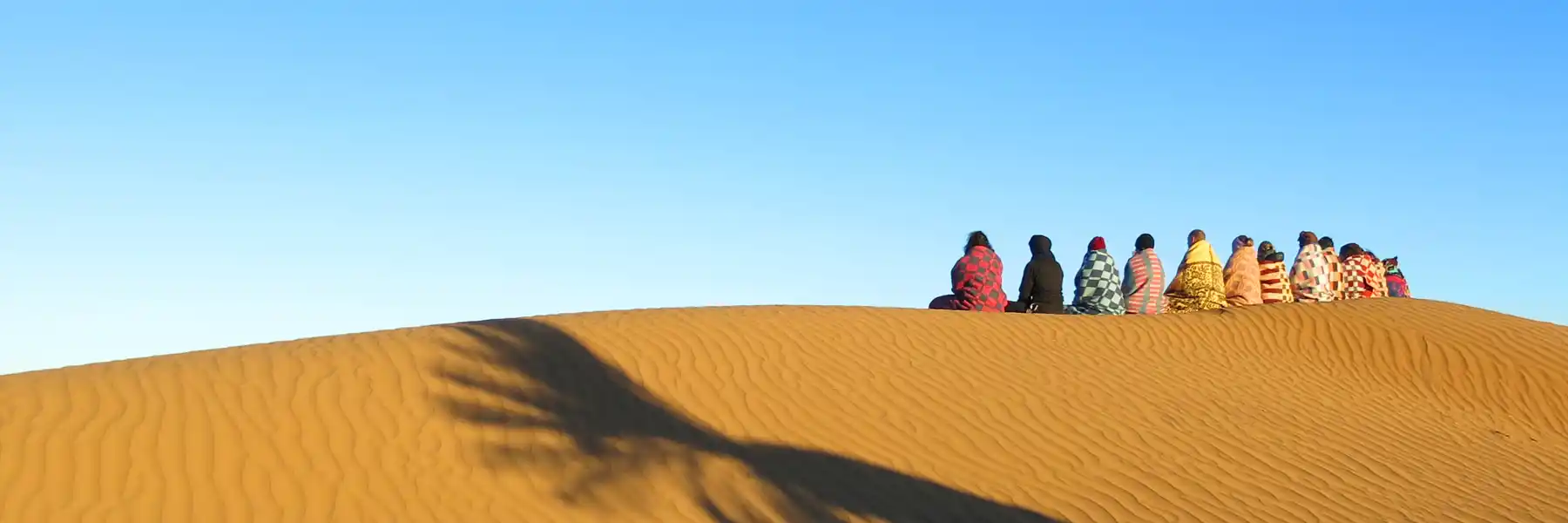 Méditation dans le désert au <Maroc